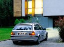 Fotky: BMW 330i Touring (foto, obrazky)