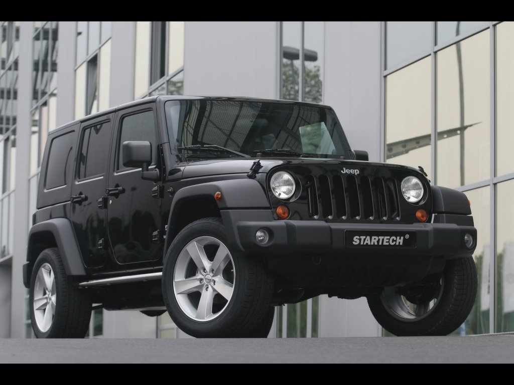 Foto: Startech Jeep Wrangler Front Angle Low View (2007)