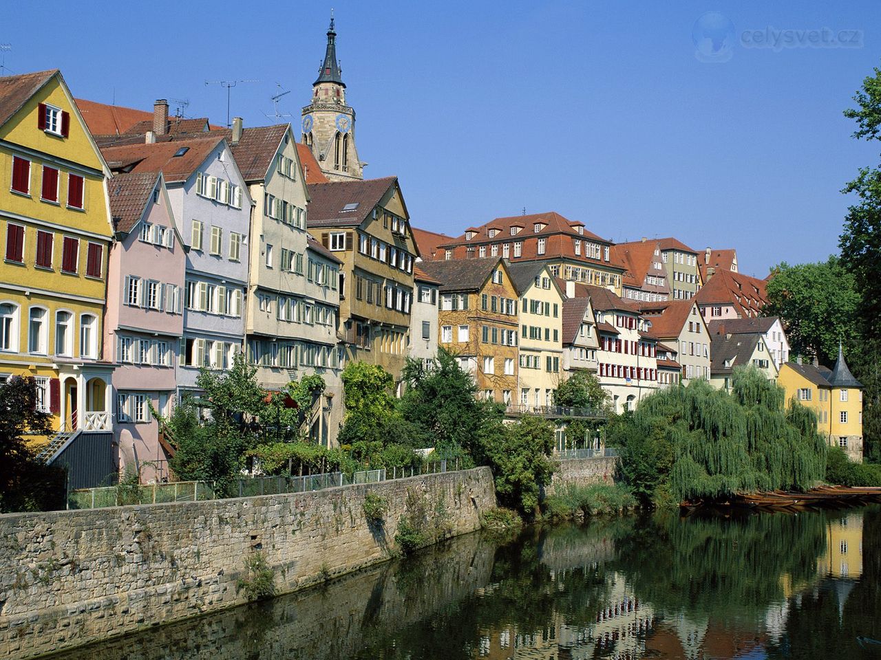 Foto: Neckar River And Town View, Tubingen, Baden Wurttemberg, Germany