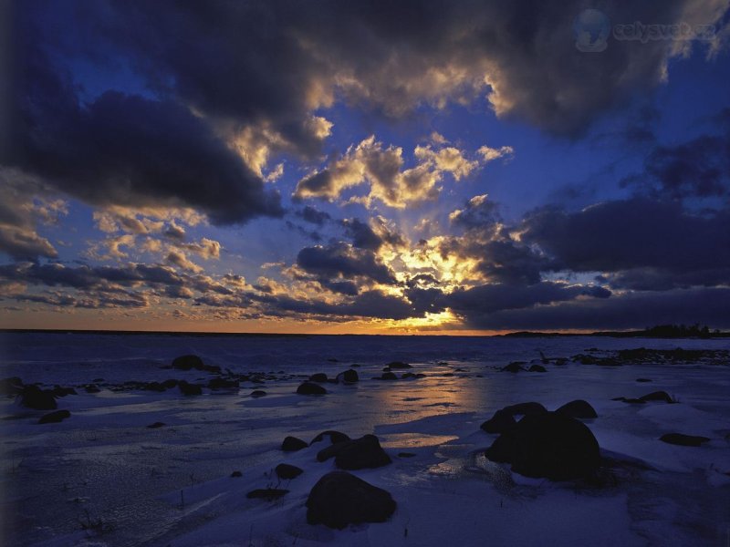 Foto: Sunset Reflecting On Frozen Grand Traverse Bay, Leelanau State Park, Michigan