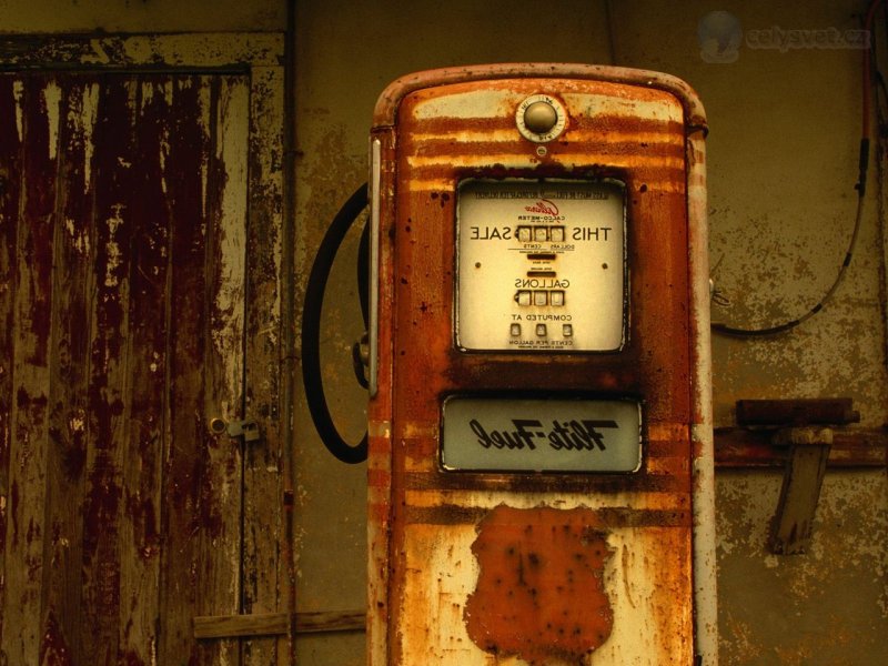 Foto: Weathered Petrol Pumps, Kaplan, Louisiana