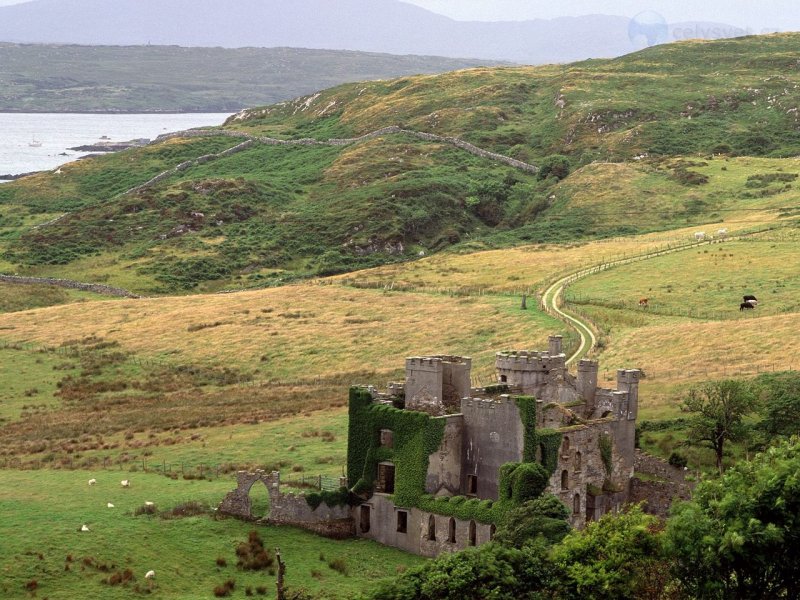 Foto: Clifden Castle, County Galway, Ireland